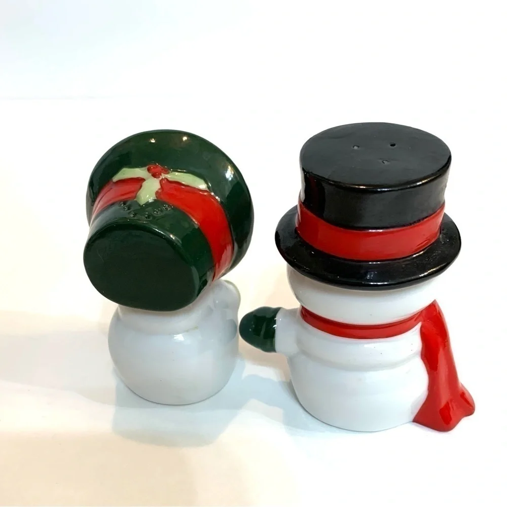 Vintage 1980 Hallmark Happy and Merry MR & MRS Snowmen Salt and Pepper Shakers